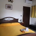 乡村民宿 Calabria Matrimoniale 2 Per Al Mare- Franca 卡里亚蒂